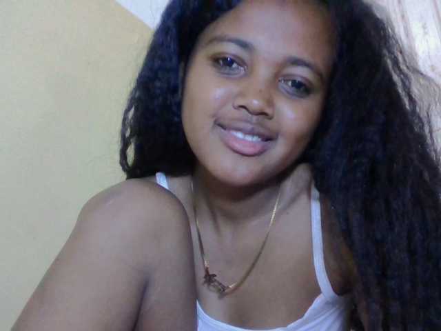 FAYENCE03 live cam on BongaCams