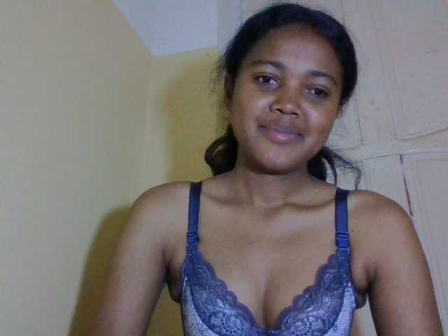 FAYENCE03 live cam on BongaCams
