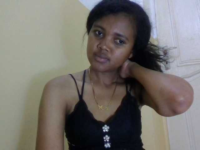 FAYENCE03 live cam on BongaCams