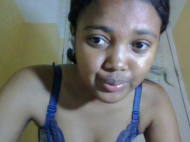 FAYENCE03 live cam on BongaCams