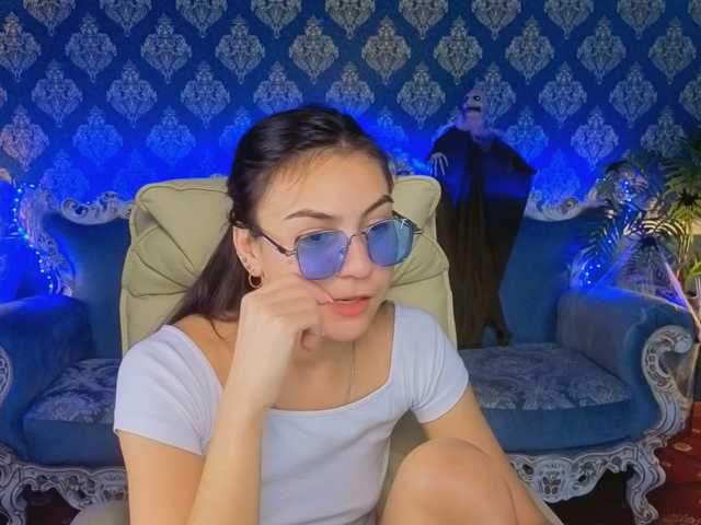 BelllaMiller live cam on BongaCams