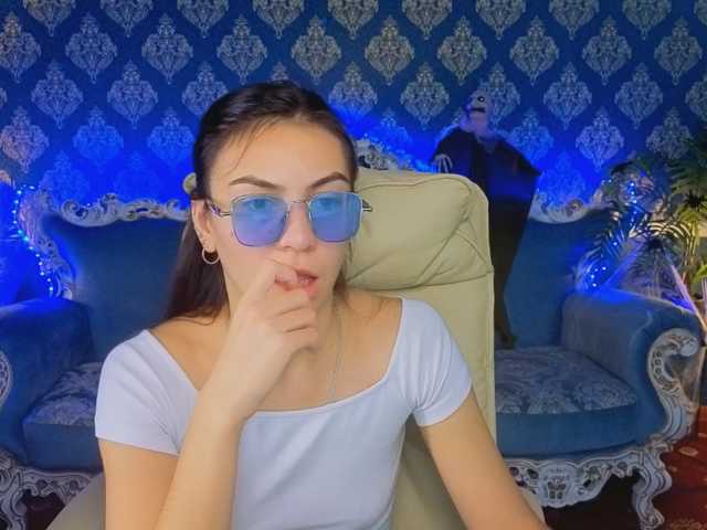 BelllaMiller, modelo de webcam