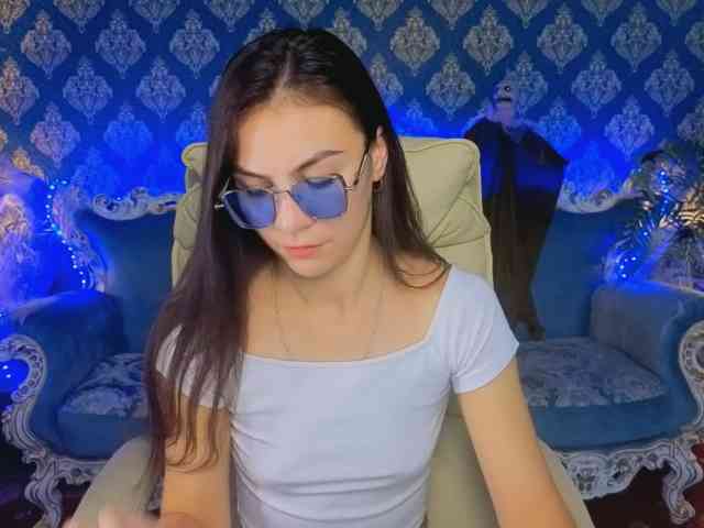 Model: BelllaMiller