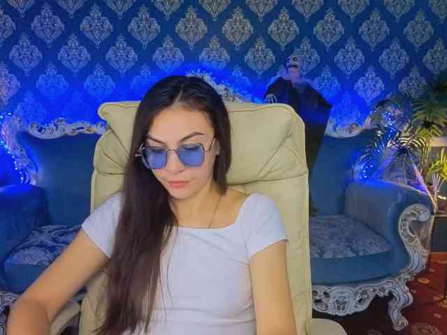 Model: BelllaMiller