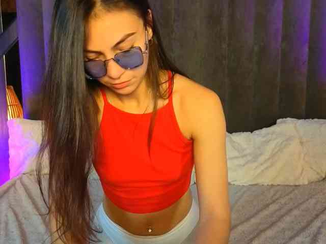 Model: BelllaMiller