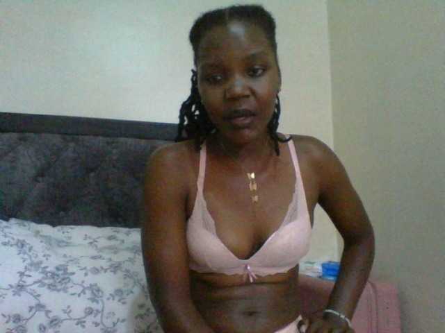 Binti2 live cam on BongaCams