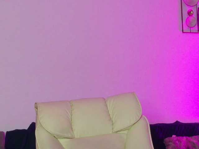 EvaMillar live cam on BongaCams