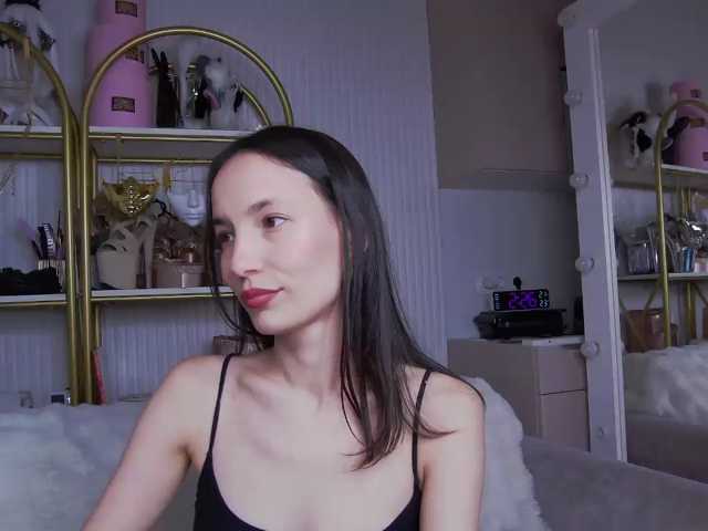 Hanomi live cam on BongaCams