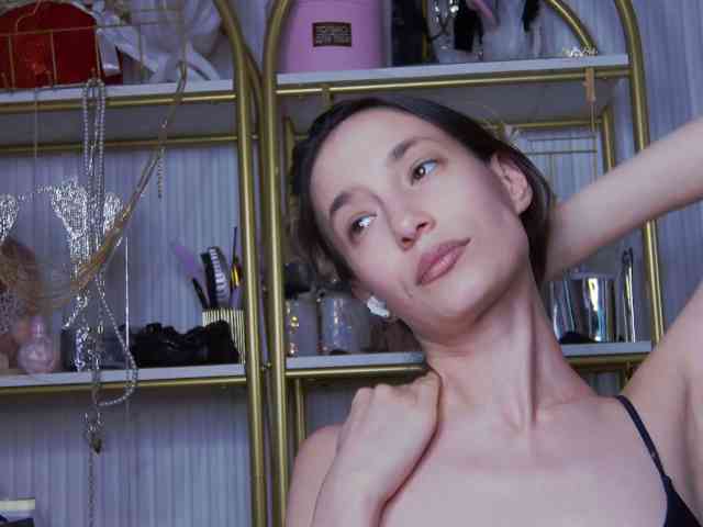 Model: Hanomi