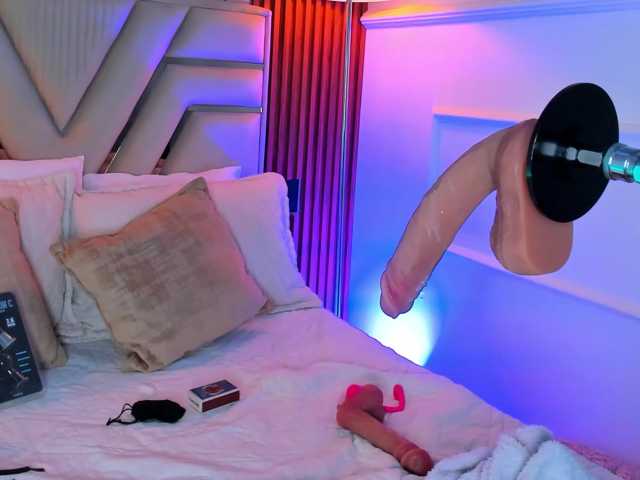 Giialove live cam on BongaCams