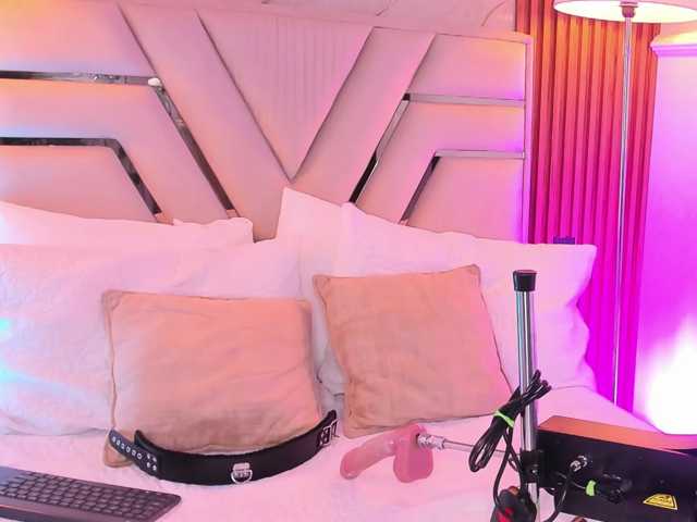 Giialove live cam on BongaCams