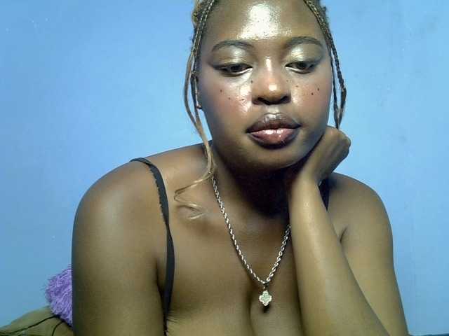 DaisyafterDarke live cam on BongaCams