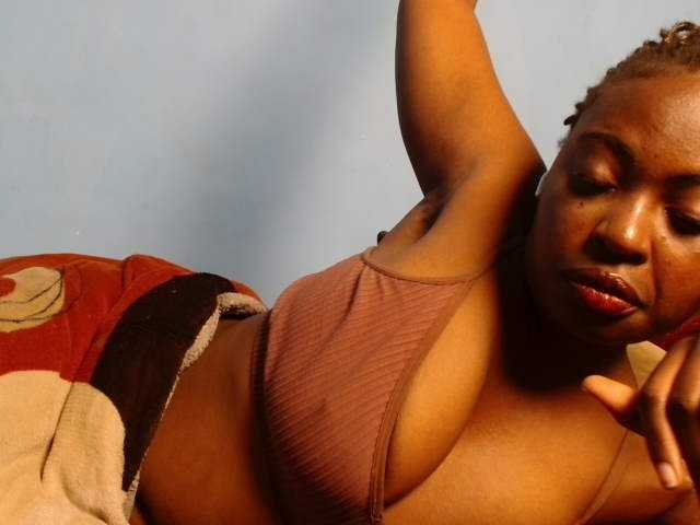 DaisyafterDarke, en directo ahora en BongaCams