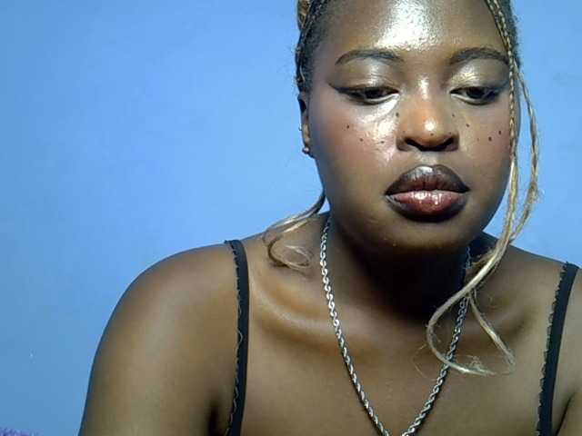 DaisyafterDarke live cam on BongaCams