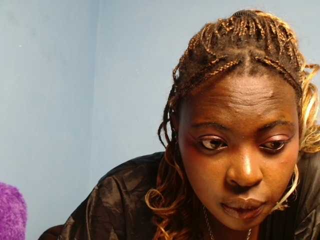 DaisyafterDarke live cam on BongaCams