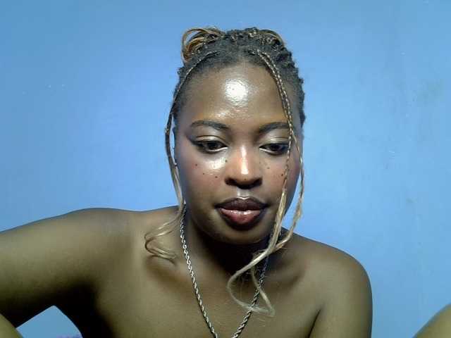 DaisyafterDarke live cam on BongaCams