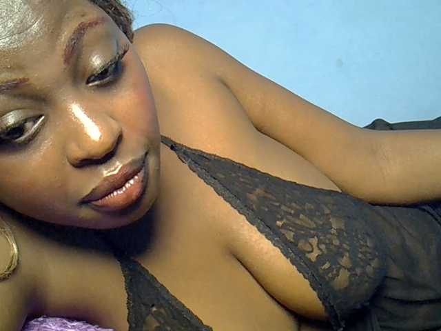 DaisyafterDarke live cam on BongaCams