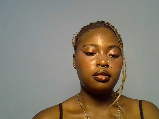 DaisyafterDarke live cam on BongaCams