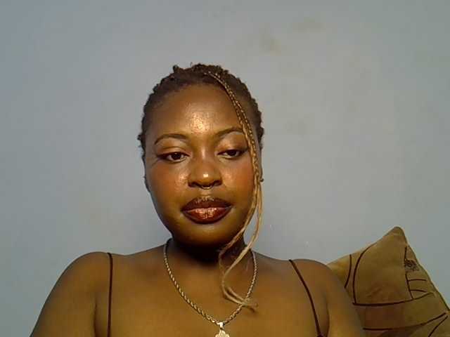 DaisyafterDarke live cam on BongaCams