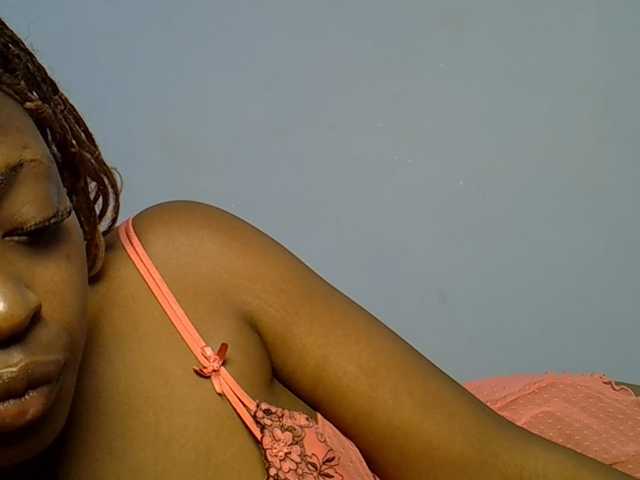 DaisyafterDarke live cam on BongaCams