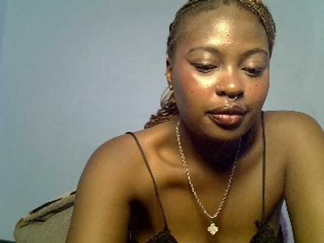 DaisyafterDarke live cam on BongaCams