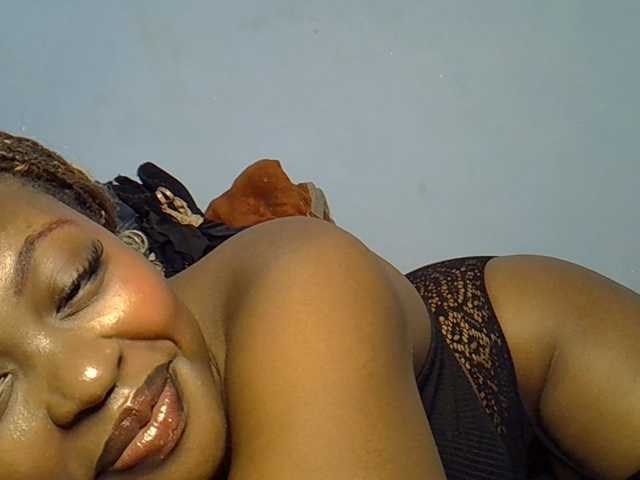 DaisyafterDarke live cam on BongaCams