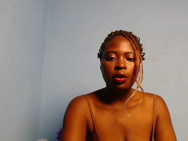 DaisyafterDarke live cam on BongaCams