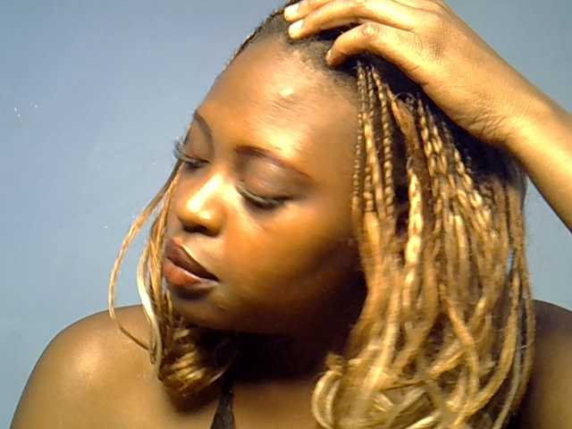DaisyafterDarke live cam on BongaCams