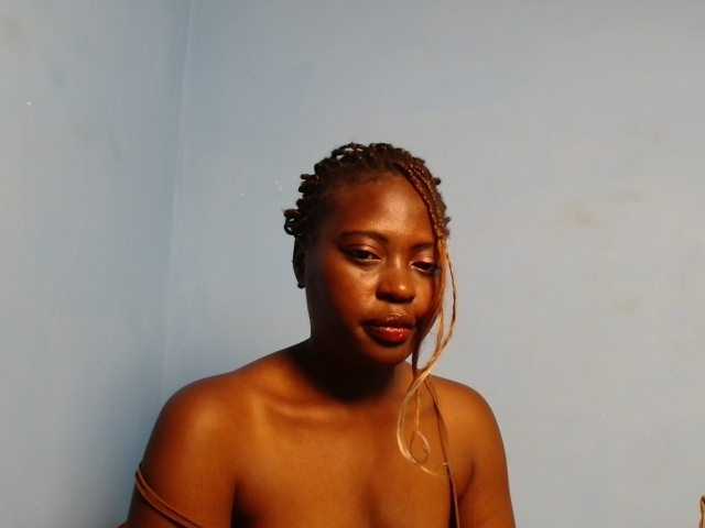 DaisyafterDarke, en directo ahora en BongaCams