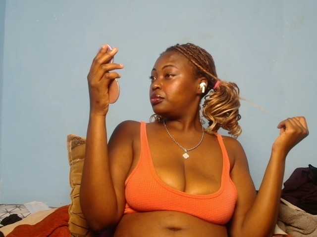 DaisyafterDarke live cam on BongaCams