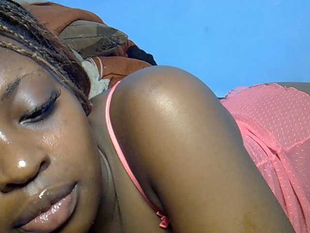 DaisyafterDarke live cam on BongaCams