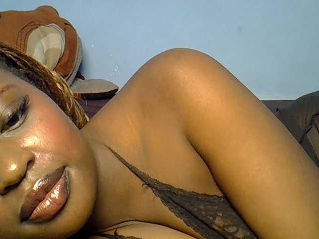 DaisyafterDarke live cam on BongaCams