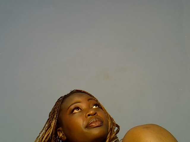 DaisyafterDarke live cam on BongaCams