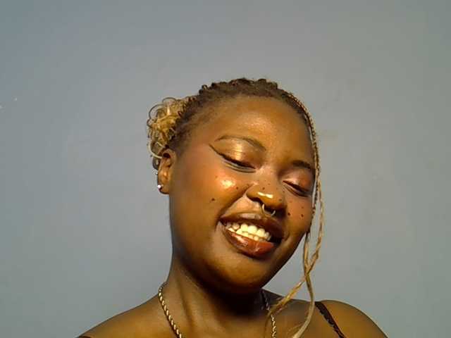 DaisyafterDarke live cam on BongaCams