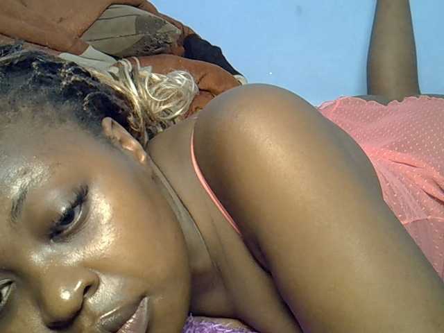 DaisyafterDarke live cam on BongaCams