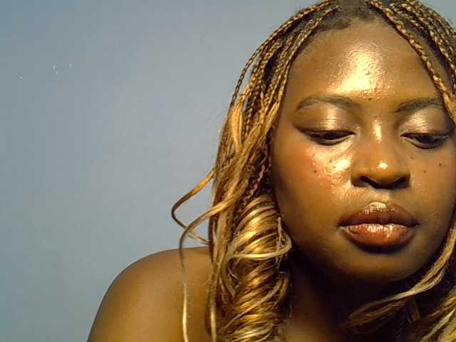 DaisyafterDarke live cam on BongaCams