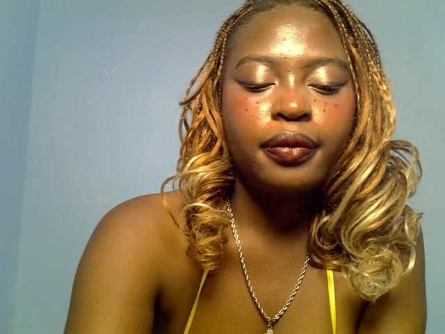 DaisyafterDarke live cam on BongaCams