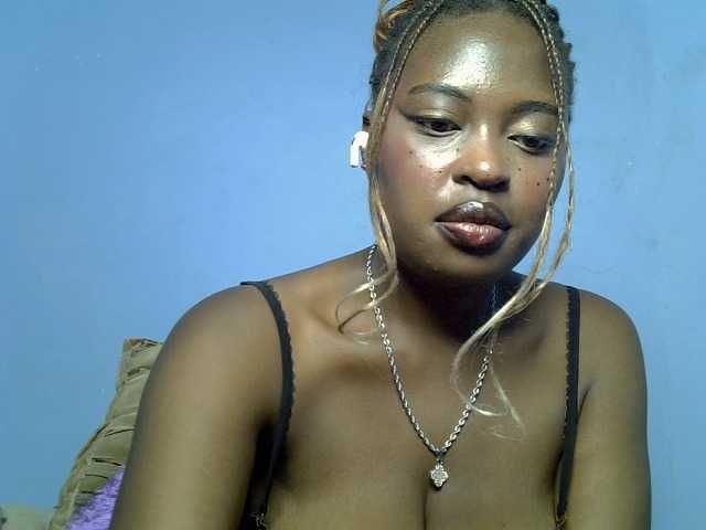 DaisyafterDarke live cam on BongaCams