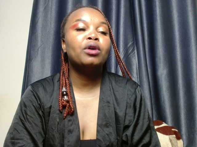 Missbehaved1 live cam on BongaCams