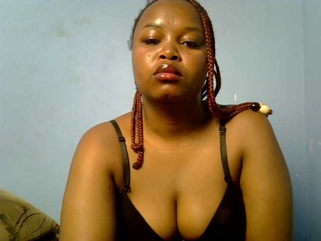 Missbehaved1, en directo ahora en BongaCams