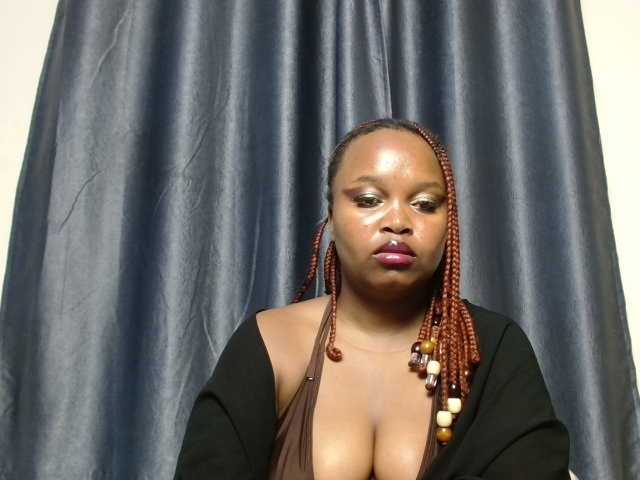 Missbehaved1 live cam on BongaCams