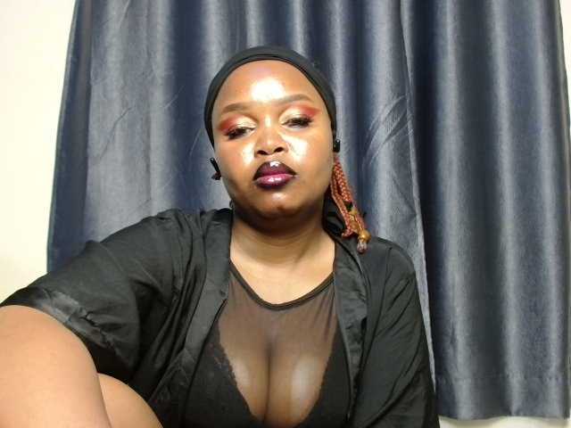 Missbehaved1 live cam on BongaCams
