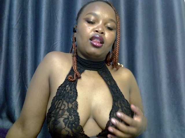 Missbehaved1 live cam on BongaCams
