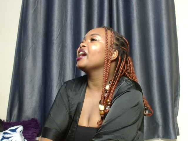 Missbehaved1 live cam on BongaCams