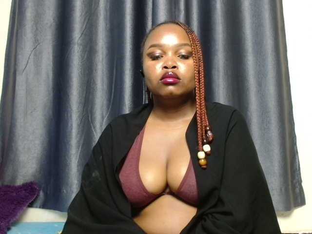 Missbehaved1 live cam on BongaCams