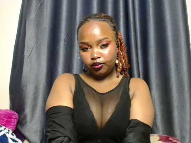 Missbehaved1 live cam on BongaCams