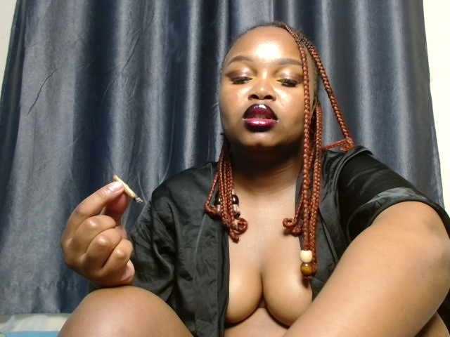 Missbehaved1 live cam on BongaCams