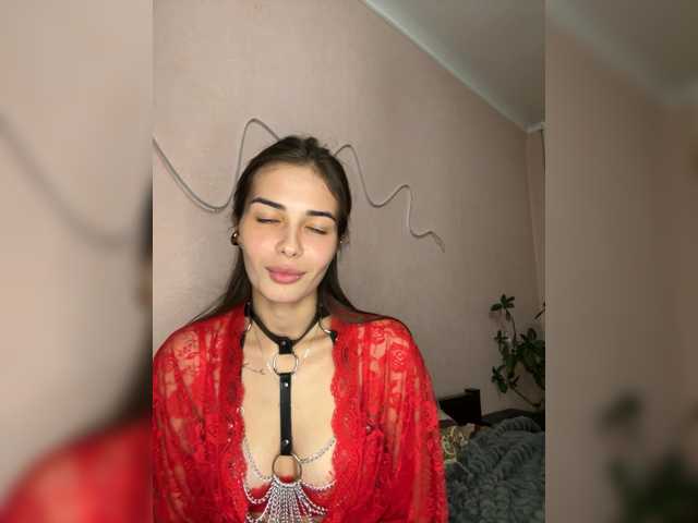 Modelka6, en vivo ahora en BongaCams