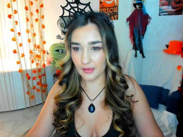 PolarShine live cam on BongaCams