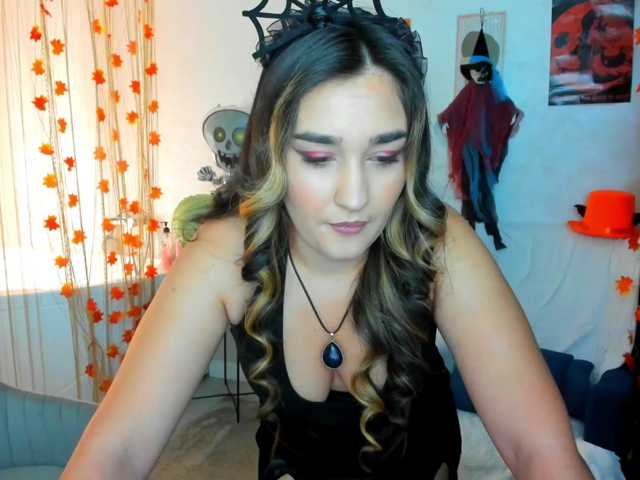 PolarShine live cam on BongaCams